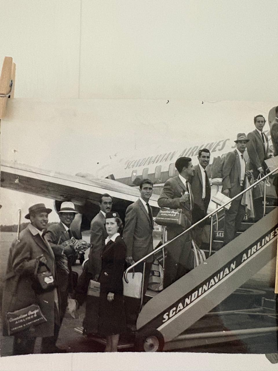 1958 - Jugadores subiendo al avión