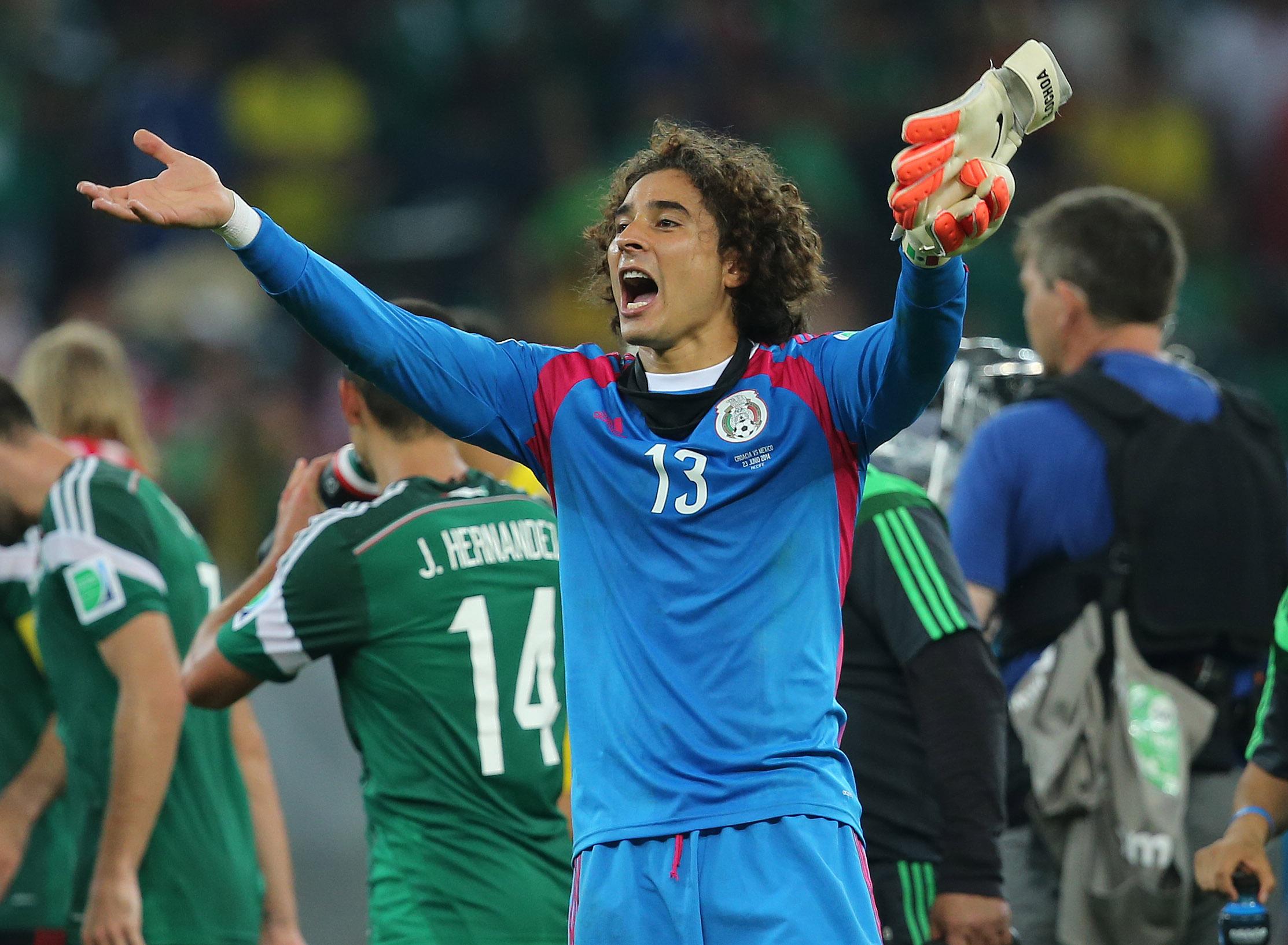 Brasil, 23 de junio de 2014 - Guillermo Ochoa, Foto Barrera